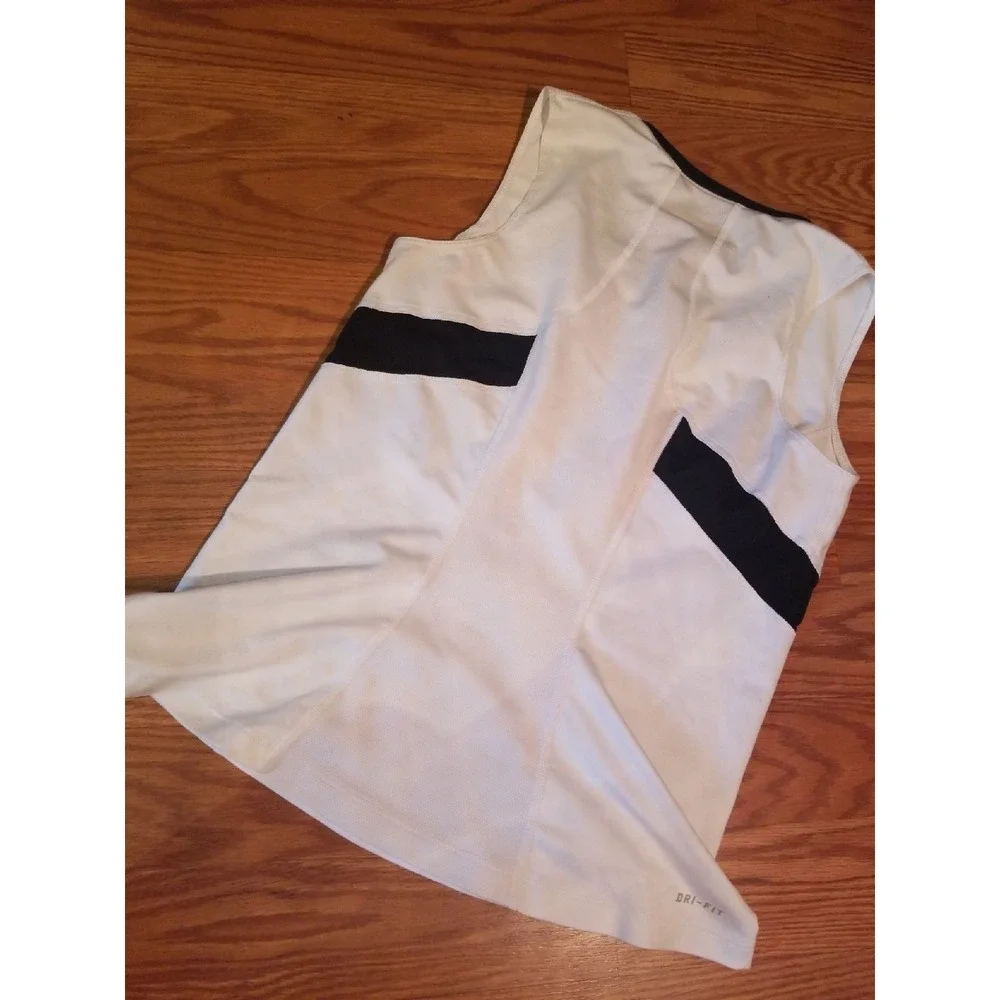 Nike shirts for women‎ dri fit med